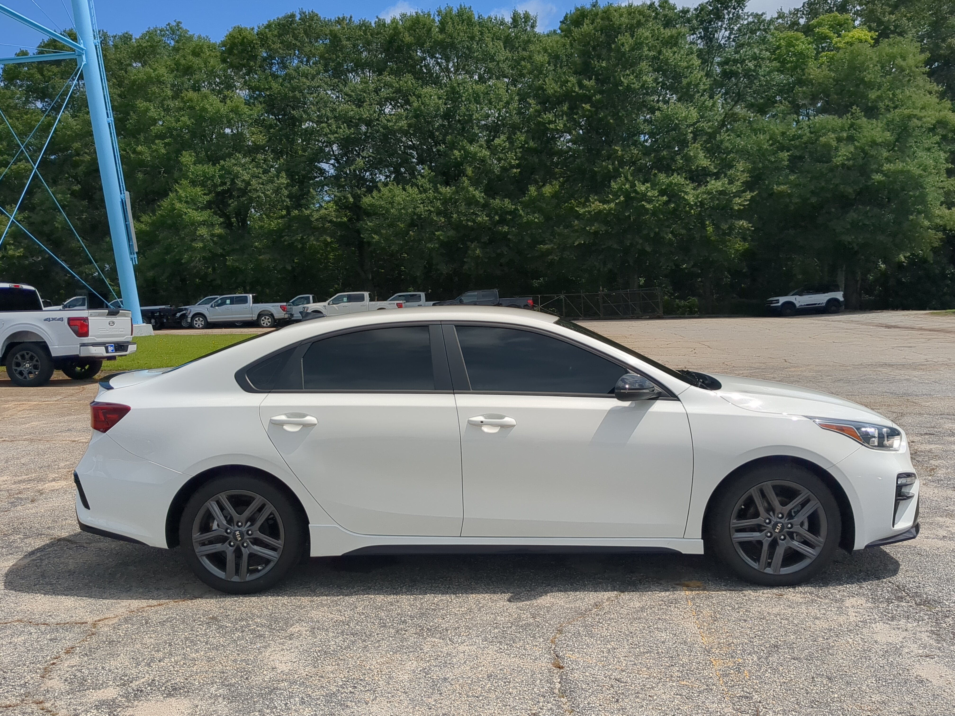 Used 2021 Kia Forte GT-Line FWD image 2