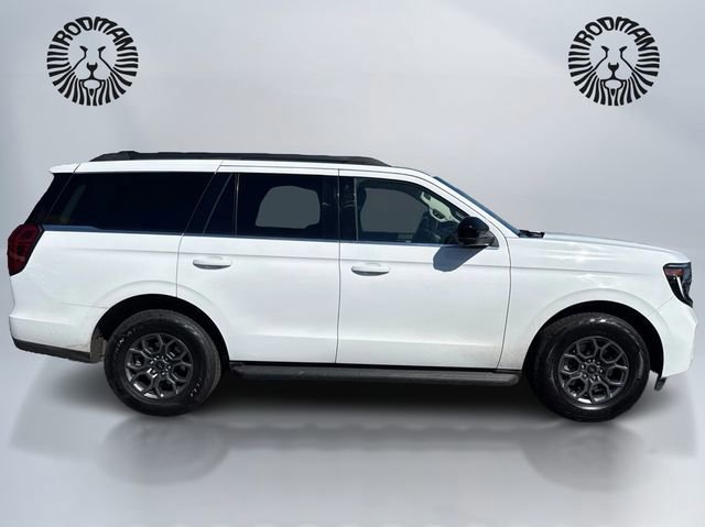 Certified 2025 Ford Expedition Active image 6