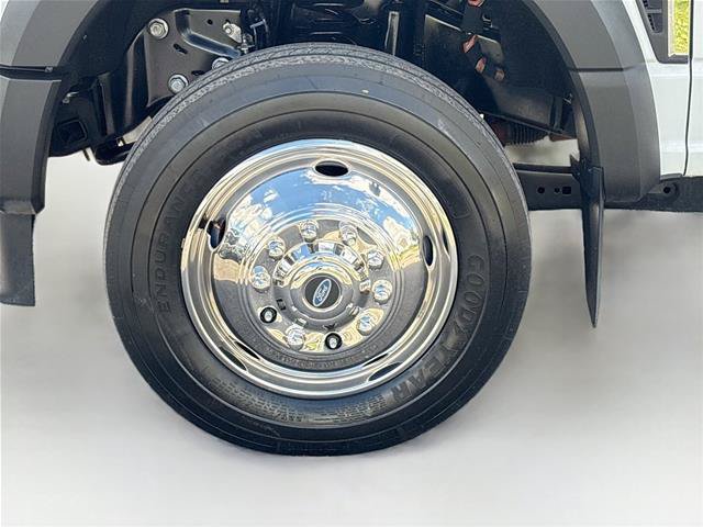 Certified 2025 Ford F550 4x4 Crew Cab Super Duty w/ XL Chrome Package image 28