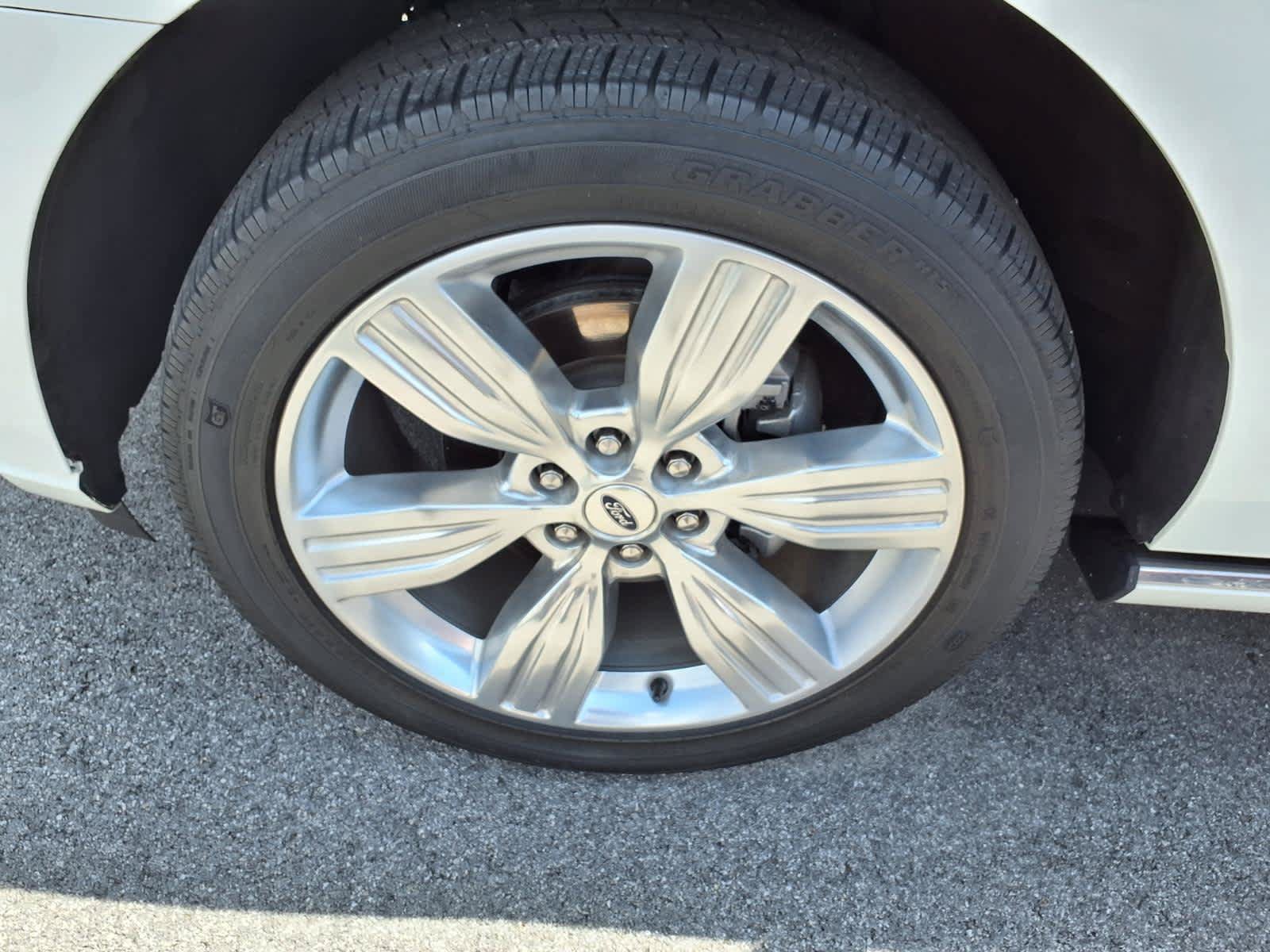 Certified 2023 Ford Expedition Platinum AWD/4WD image 5