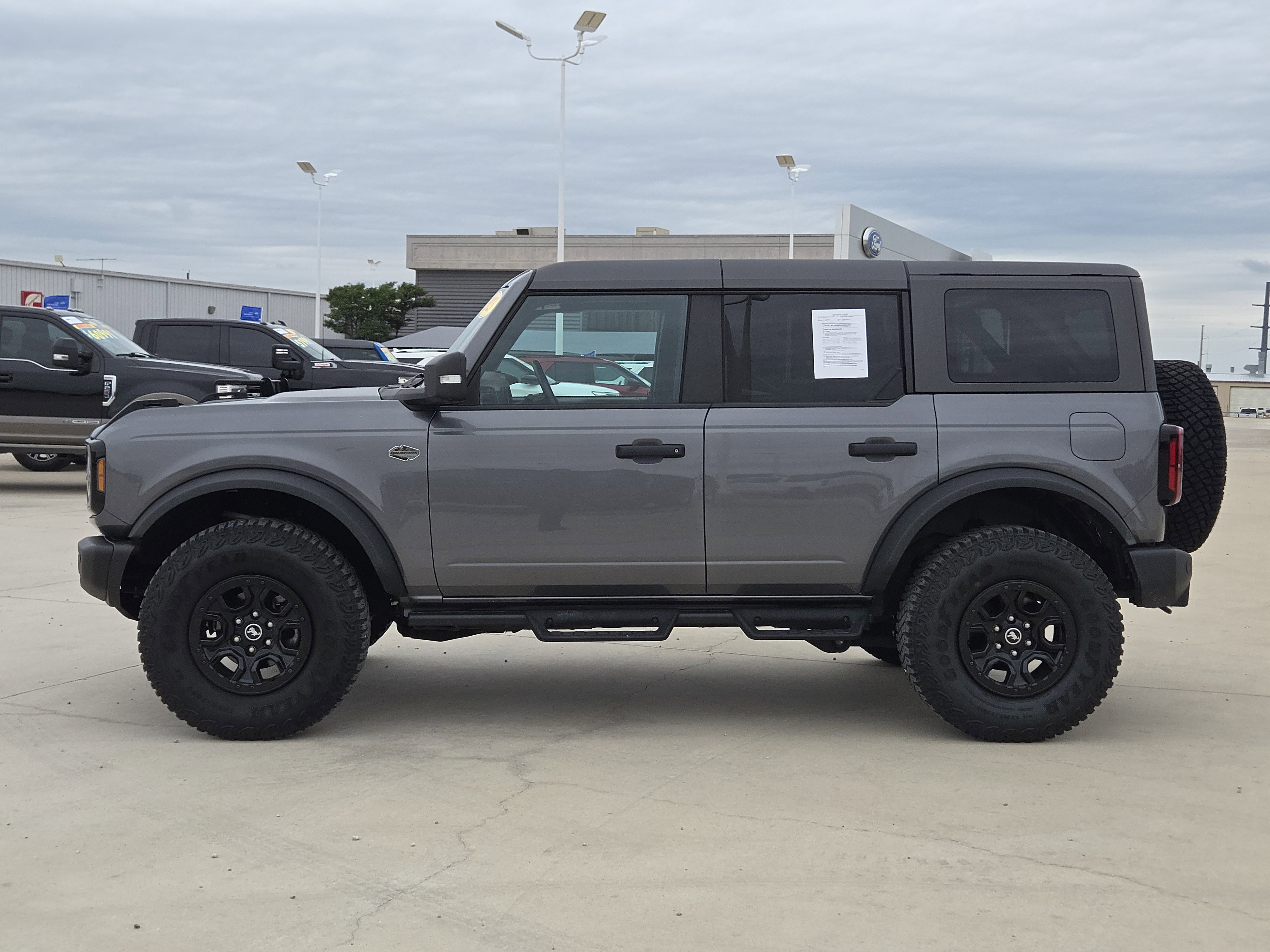 Certified 2023 Ford Bronco Wildtrak AWD/4WD image 4