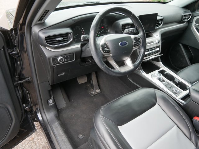 Certified 2023 Ford Explorer XLT w/ Equipment Group 202A AWD/4WD image 13