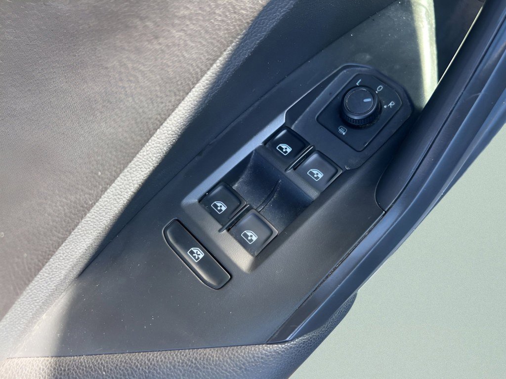 Used 2020 Volkswagen Jetta S w/ Driver Assistance Package FWD image 22