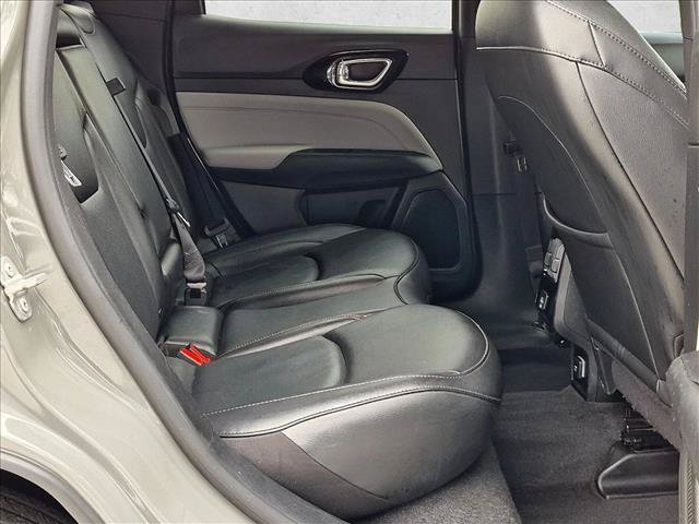 Used 2023 Jeep Compass Limited AWD/4WD image 17
