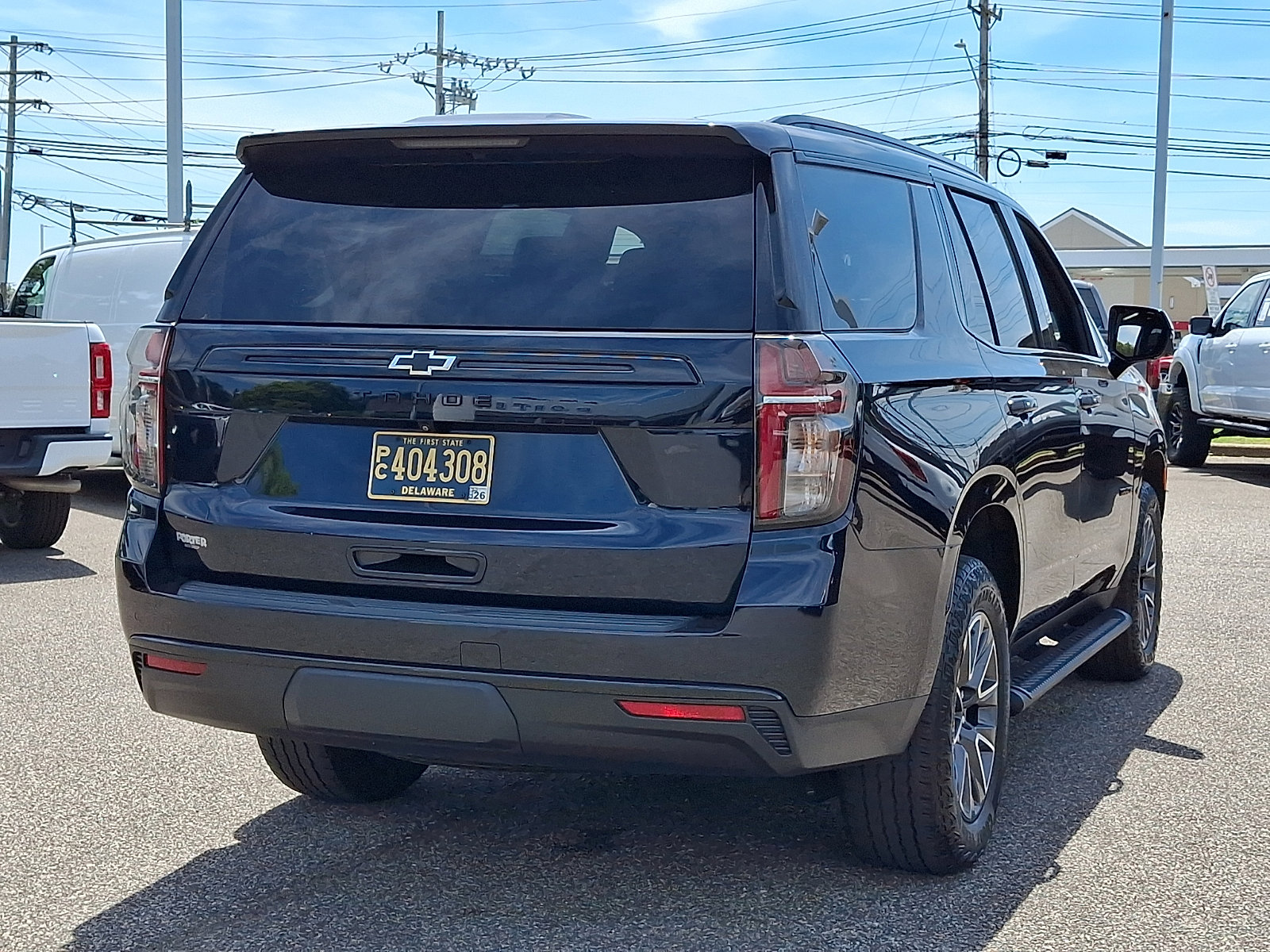 Used 2023 Chevrolet Tahoe Z71 w/ Luxury Package AWD/4WD image 10