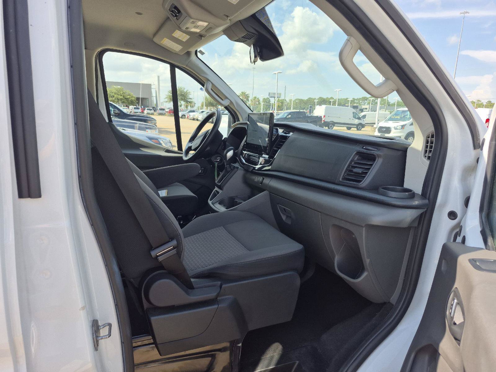 Certified 2024 Ford Transit 350 XLT RWD image 8