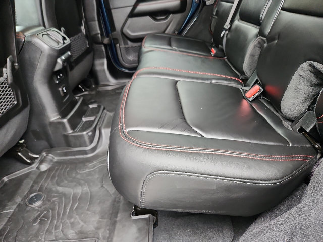 Used 2025 Jeep Wrangler Unlimited Rubicon AWD/4WD image 25