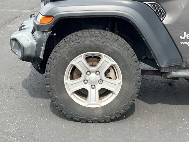Used 2019 Jeep Wrangler Unlimited Sport S AWD/4WD image 3