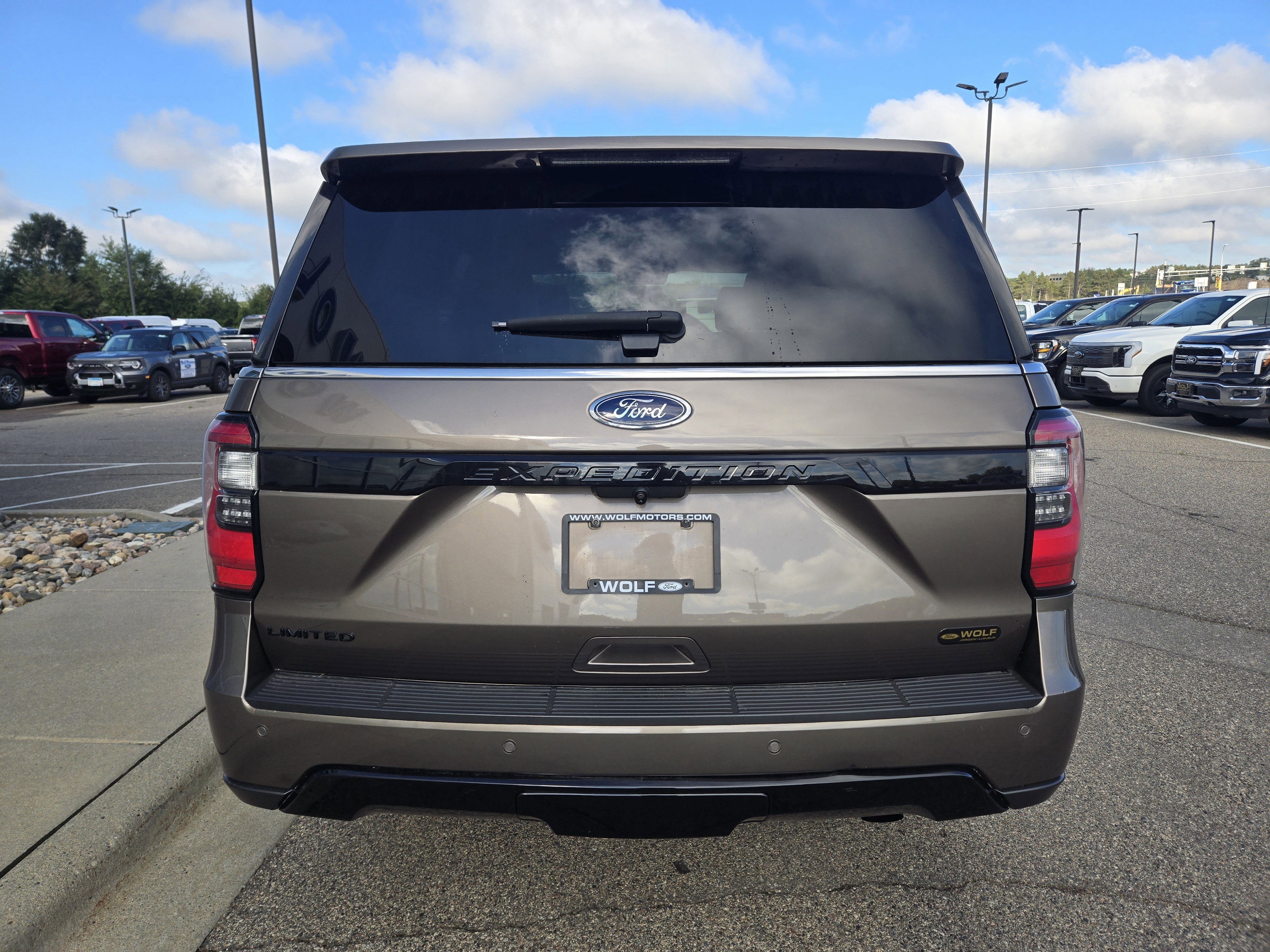 Certified 2019 Ford Expedition Limited w/ Equipment Group 303A image 4