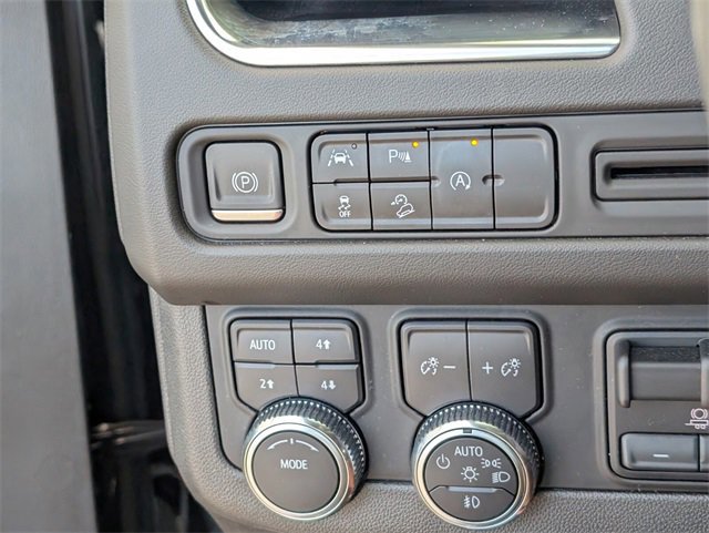 Used 2023 GMC Yukon AT4 w/ Max Trailering Package image 28