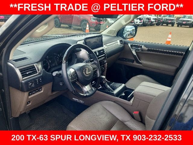 Used 2023 Lexus GX 460 Luxury w/ Sport Design Package AWD/4WD image 27