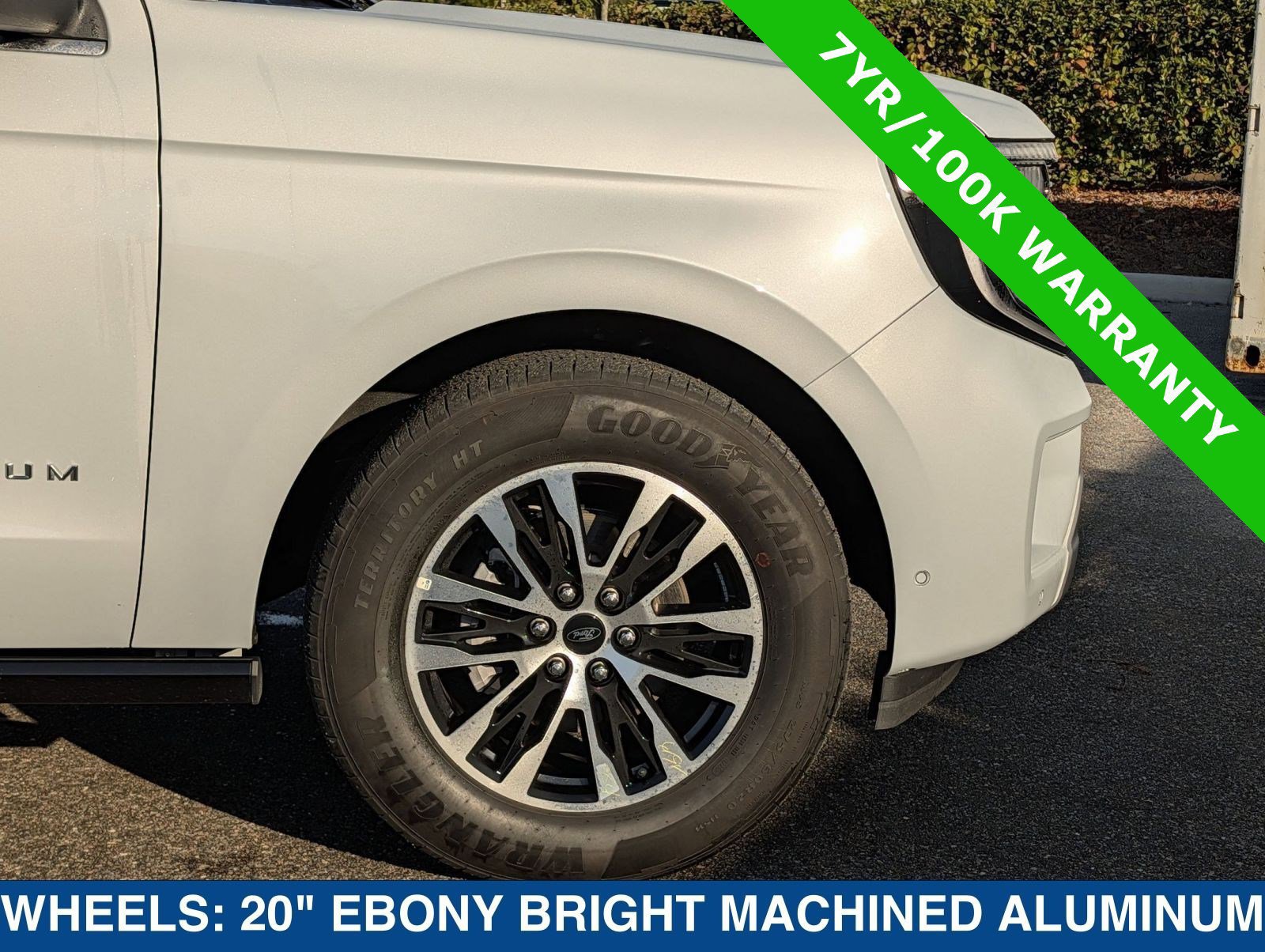 Certified 2025 Ford Expedition Max Platinum image 13