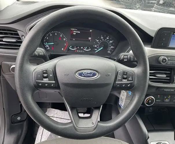 Certified 2022 Ford Escape S FWD image 5