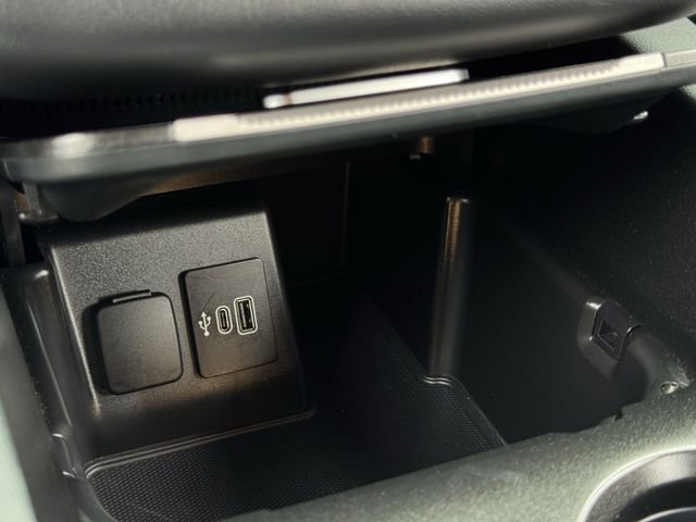 Certified 2025 Ford Explorer ST-Line image 21