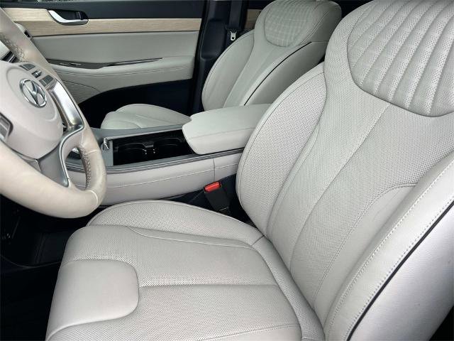 Used 2025 Hyundai Palisade Limited image 28