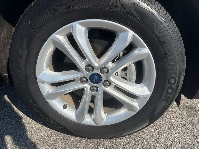 Certified 2019 Ford Edge SEL w/ Equipment Group 201A FWD image 35