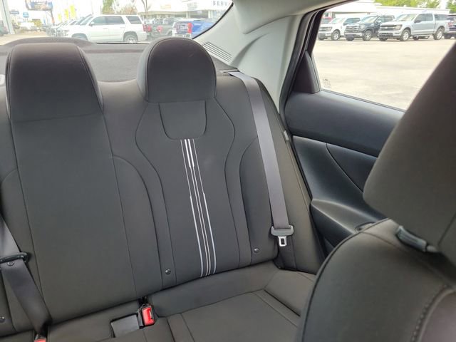 Used 2025 Hyundai Elantra Hybrid FWD image 18