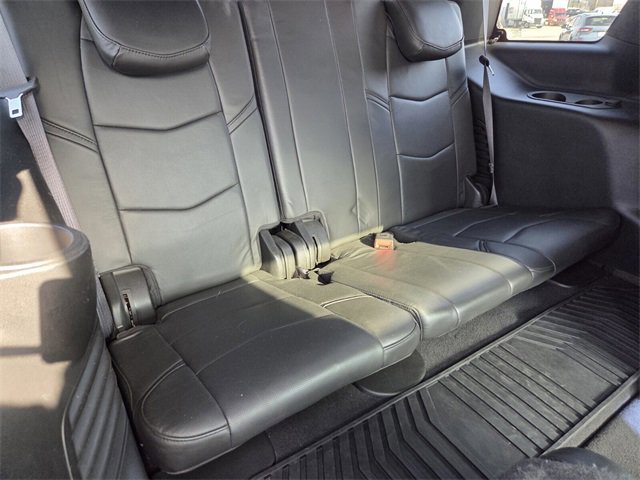 Used 2019 Cadillac Escalade Platinum image 16