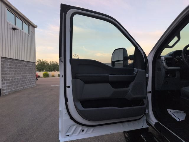 Certified 2025 Ford F350 XLT w/ FX4 Off-Road Package AWD/4WD image 10