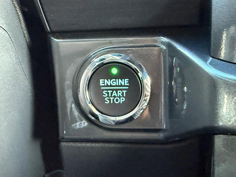 Certified 2022 Ford F150 XLT w/ Equipment Group 302A High image 20