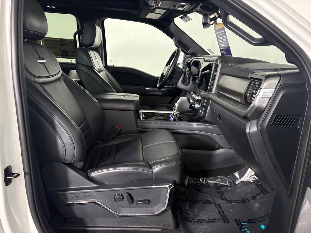 Certified 2026 Ford F450 Platinum w/ FX4 Off-Road Package AWD/4WD image 38