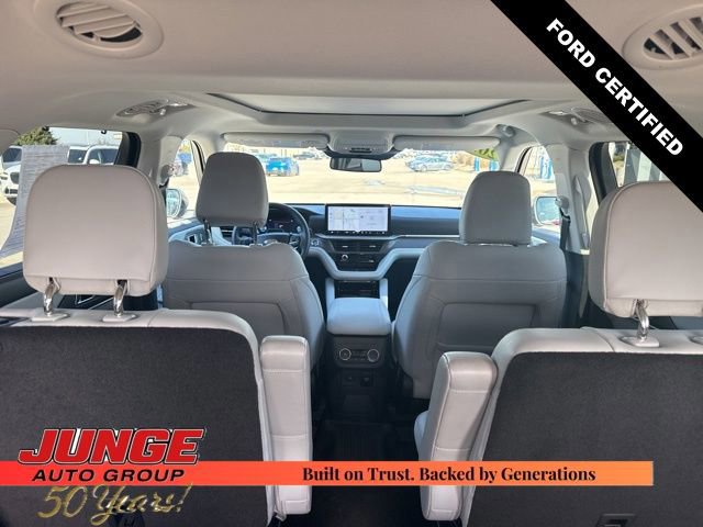 Certified 2025 Ford Explorer Platinum w/ LUX Leather Package image 27