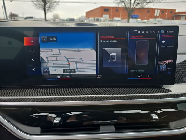 Used 2023 BMW X7 M60i w/ Executive Package image 17