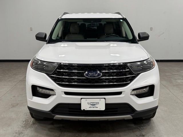 Certified 2020 Ford Explorer XLT w/ Equipment Group 202A AWD/4WD image 4