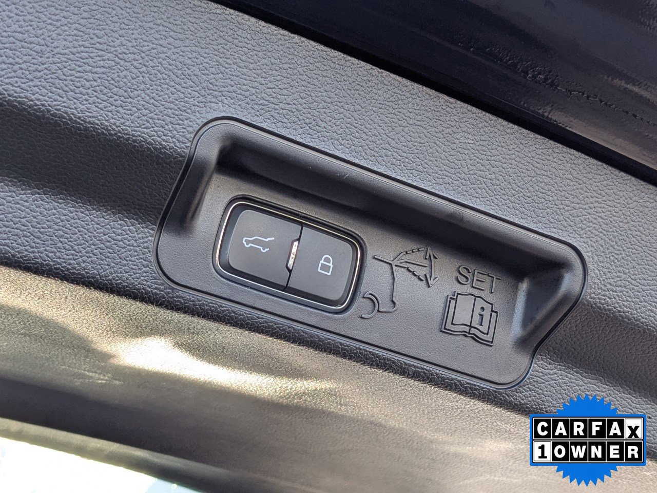 Certified 2023 Ford Explorer XLT image 16