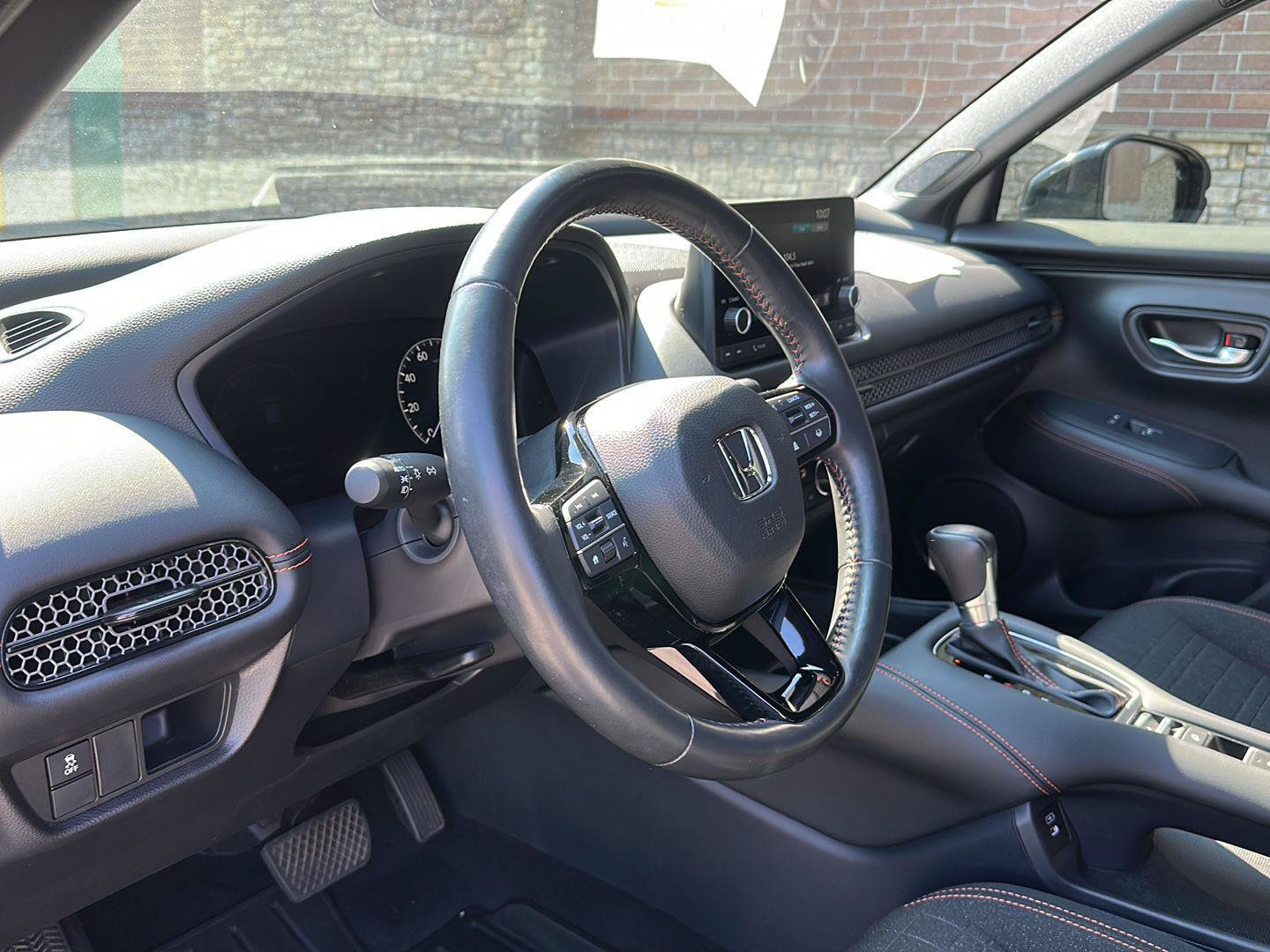 Used 2024 Honda HR-V Sport image 10