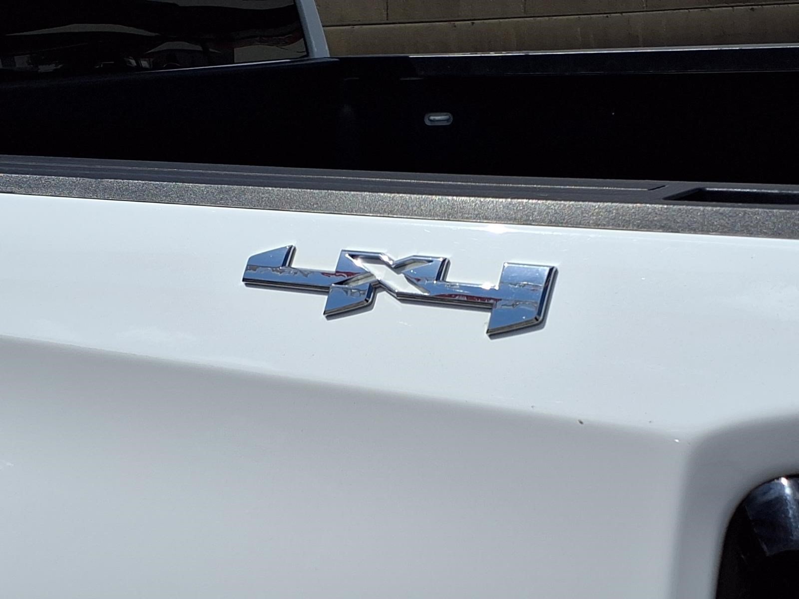 Used 2025 GMC Sierra 1500 SLT AWD/4WD image 8