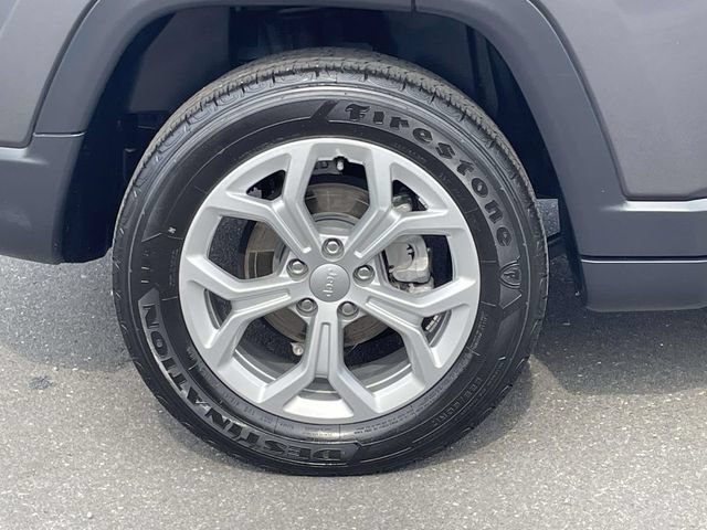 Used 2024 Jeep Compass Latitude AWD/4WD image 6