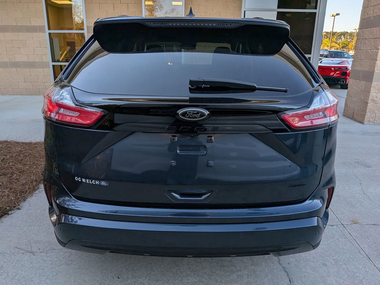 Certified 2024 Ford Edge SE w/ Black Appearance Package image 5