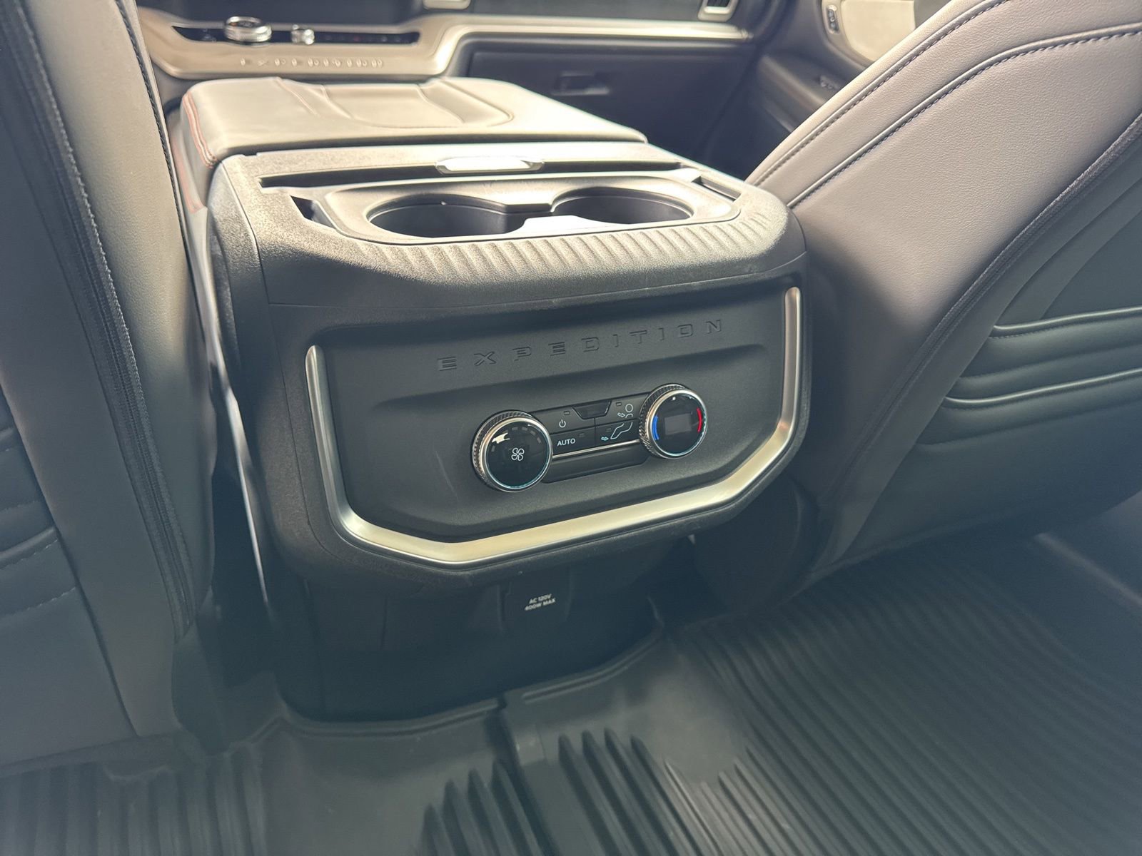 Certified 2025 Ford Expedition Active AWD/4WD image 43
