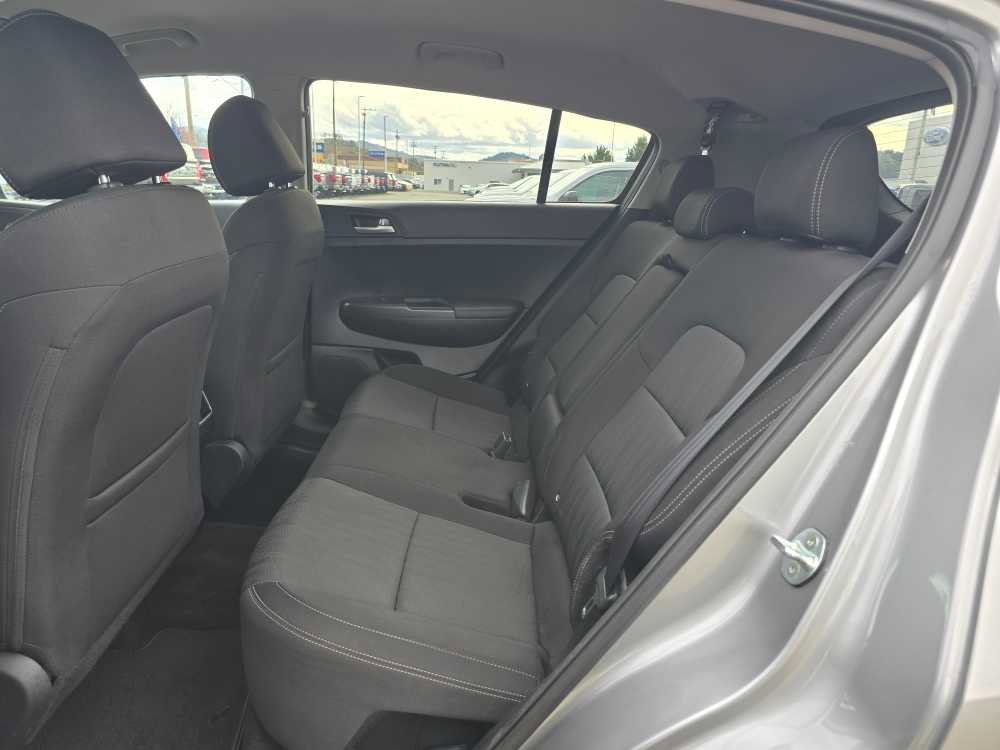 Used 2021 Kia Sportage LX image 16