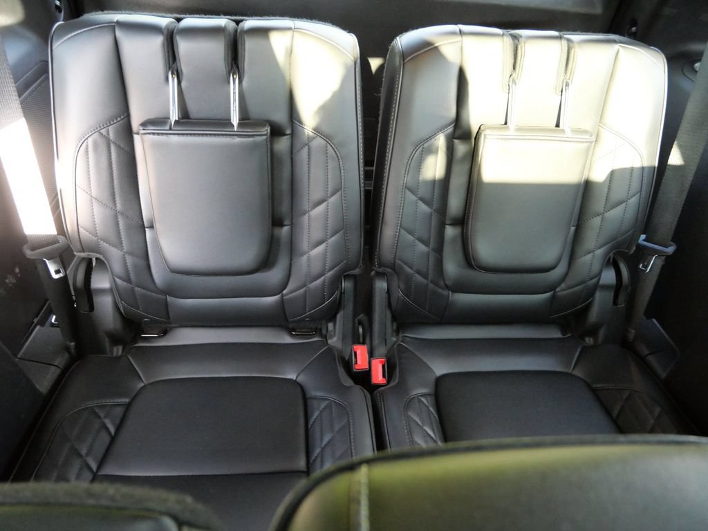 Certified 2017 Ford Explorer Platinum AWD/4WD image 15
