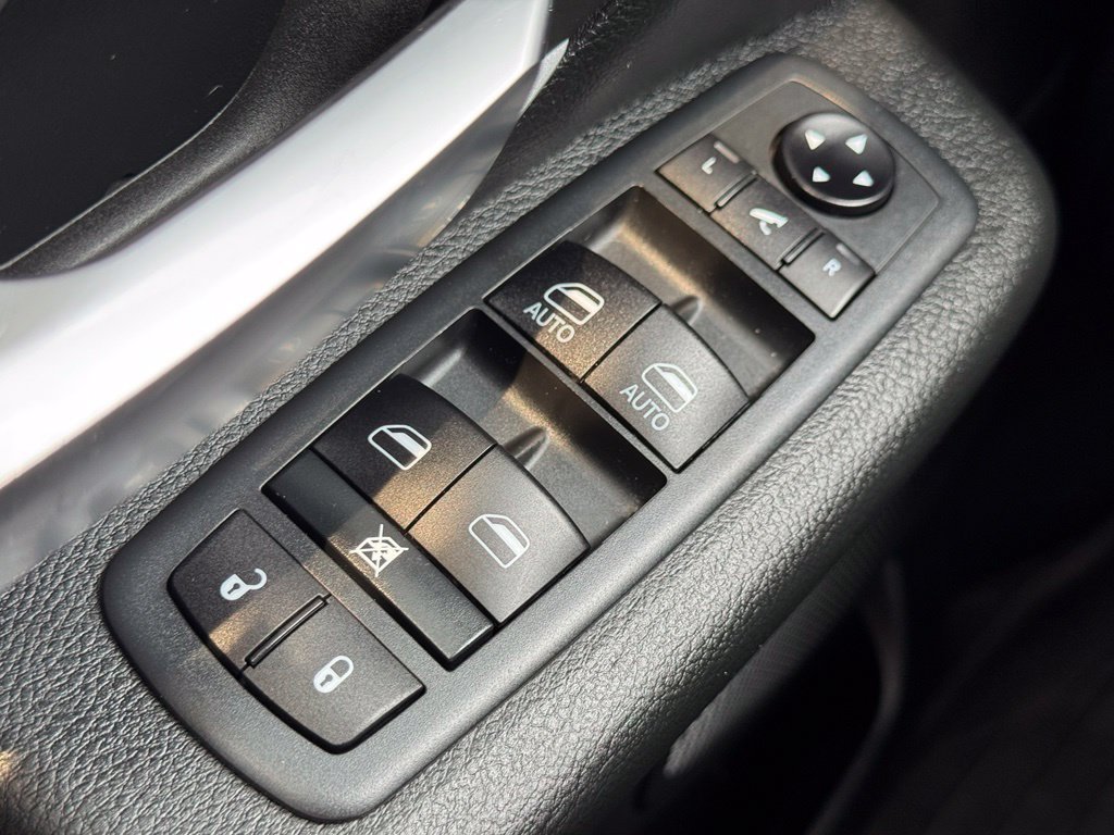 Used 2020 RAM 1500 Big Horn AWD/4WD image 26