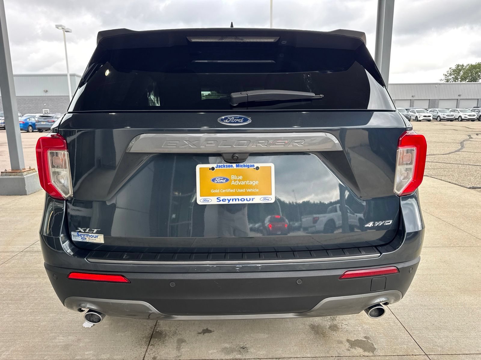 Certified 2024 Ford Explorer XLT w/ Equipment Group 202A AWD/4WD image 6