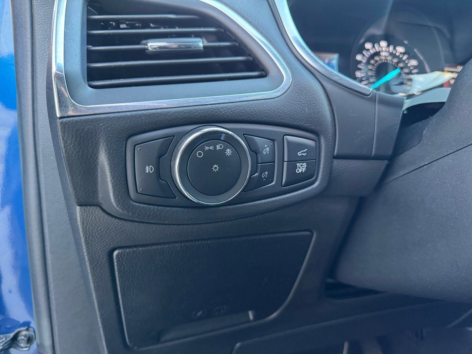 Certified 2020 Ford Edge Titanium image 20