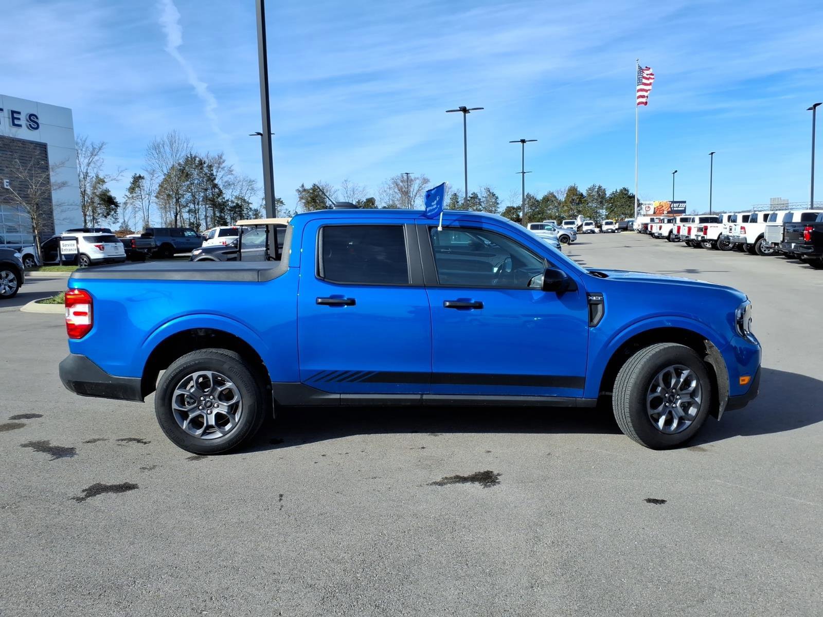 Certified 2025 Ford Maverick XLT w/ XLT Luxury Package image 5