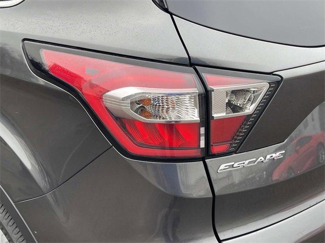 Certified 2017 Ford Escape SE w/ SE Cold Weather Package image 9