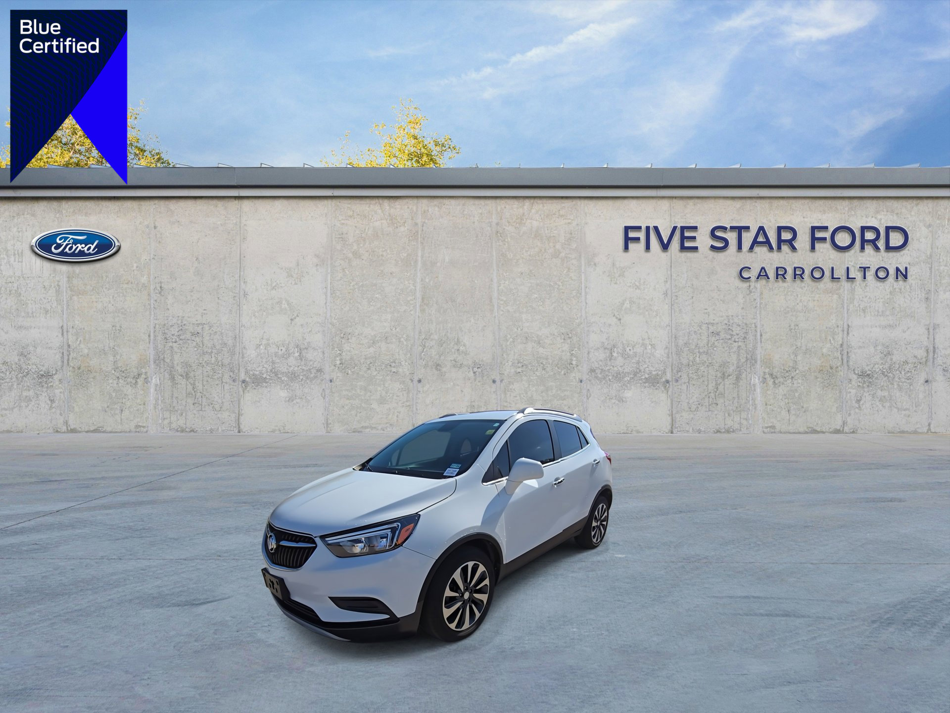 Used 2021 Buick Encore Preferred image 1