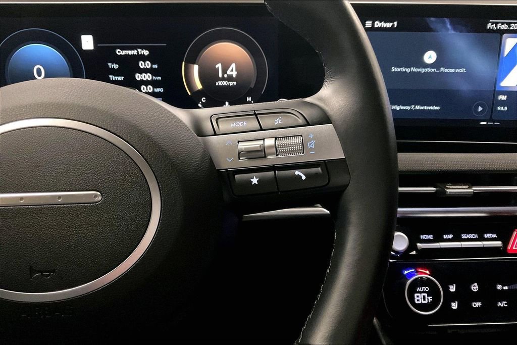 Used 2025 Hyundai Santa Cruz Limited image 18