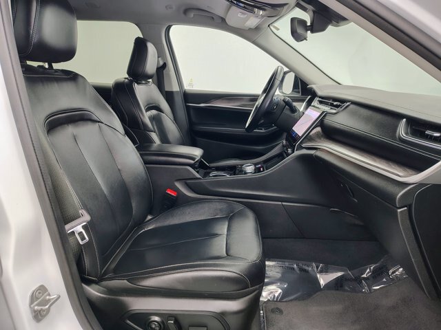 Used 2022 Jeep Grand Cherokee L Limited AWD/4WD image 27