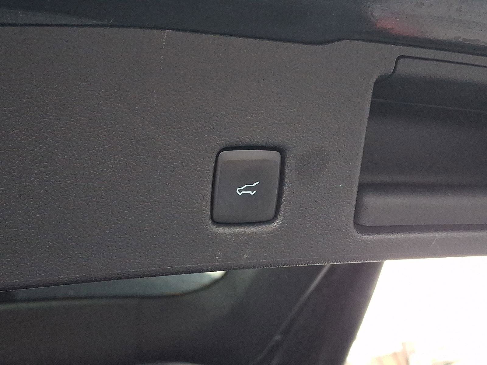 Certified 2022 Ford Escape SEL image 31