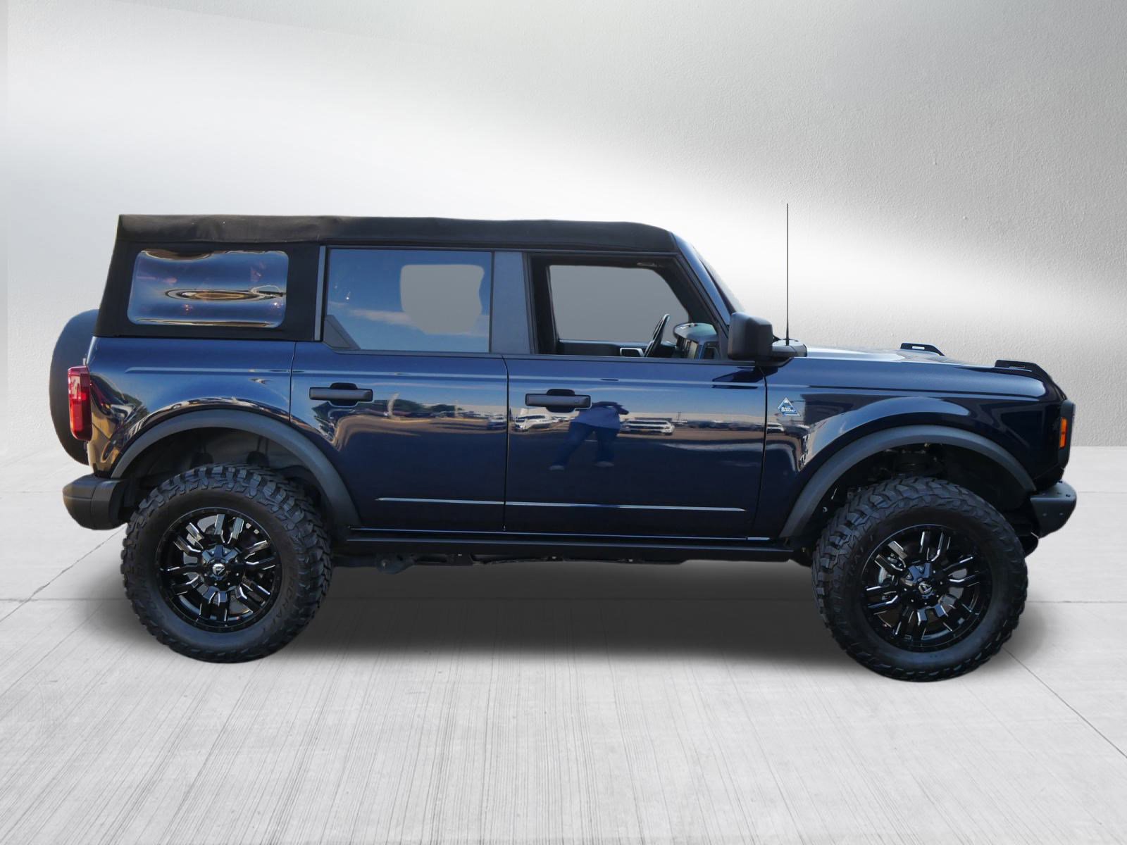 Certified 2021 Ford Bronco Black Diamond image 6
