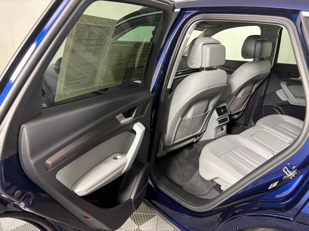 Used 2021 Audi Q5 2.0T Premium Plus w/ Premium Plus Package AWD/4WD image 29
