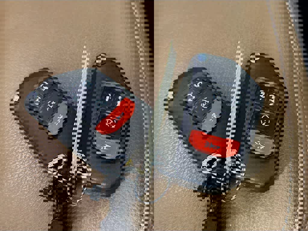 Used 2022 Jeep Wrangler Unlimited Rubicon w/ Steel Bumper Group image 21