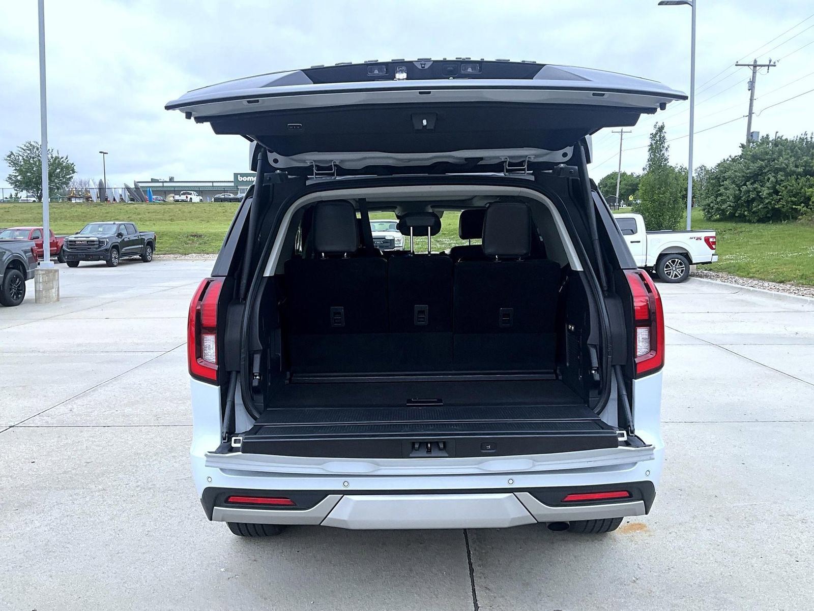 Certified 2025 Ford Expedition Platinum AWD/4WD image 24