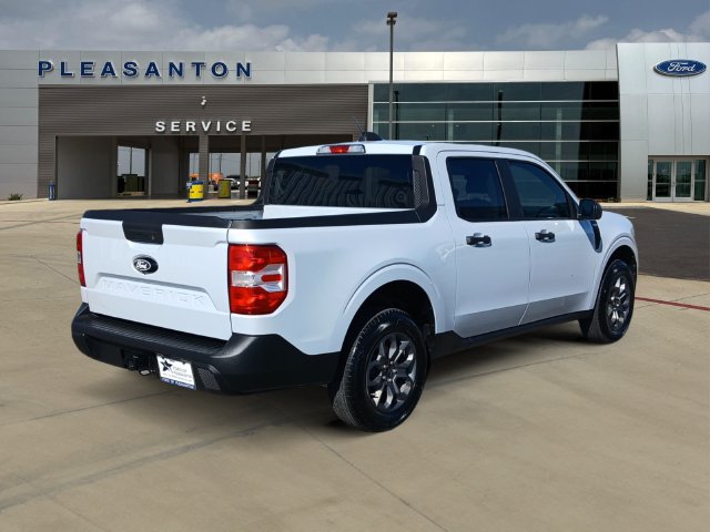 Certified 2025 Ford Maverick XLT w/ Equipment Group 302A AWD/4WD image 5